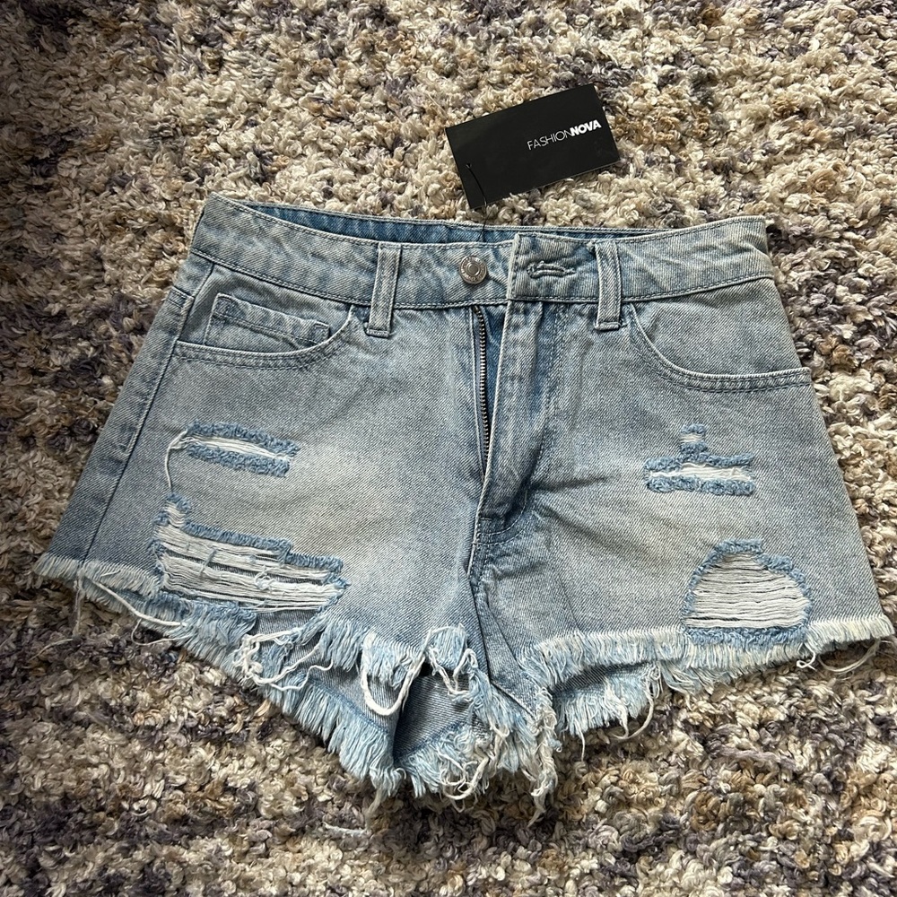 FashionNova ‘Adelia Distressed Denim Shorts’